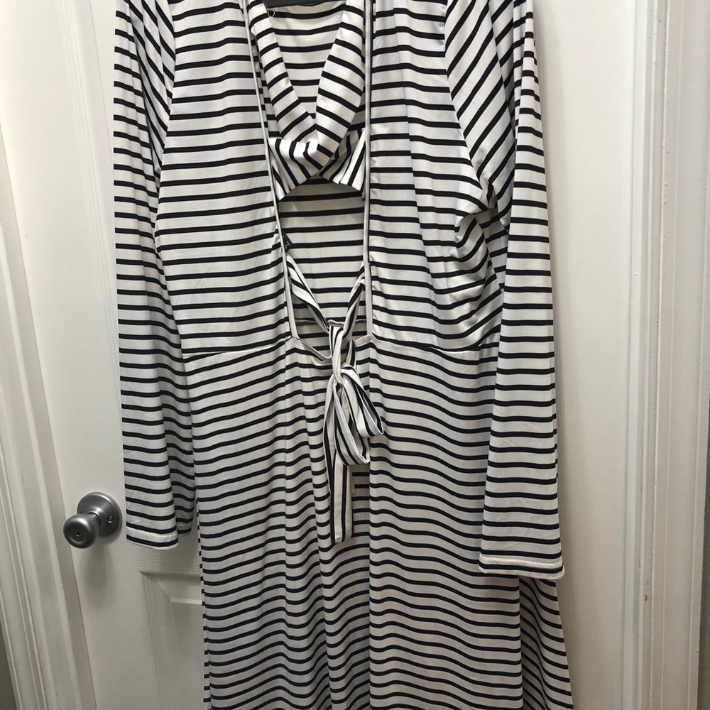 SHEIN Open Back Dress